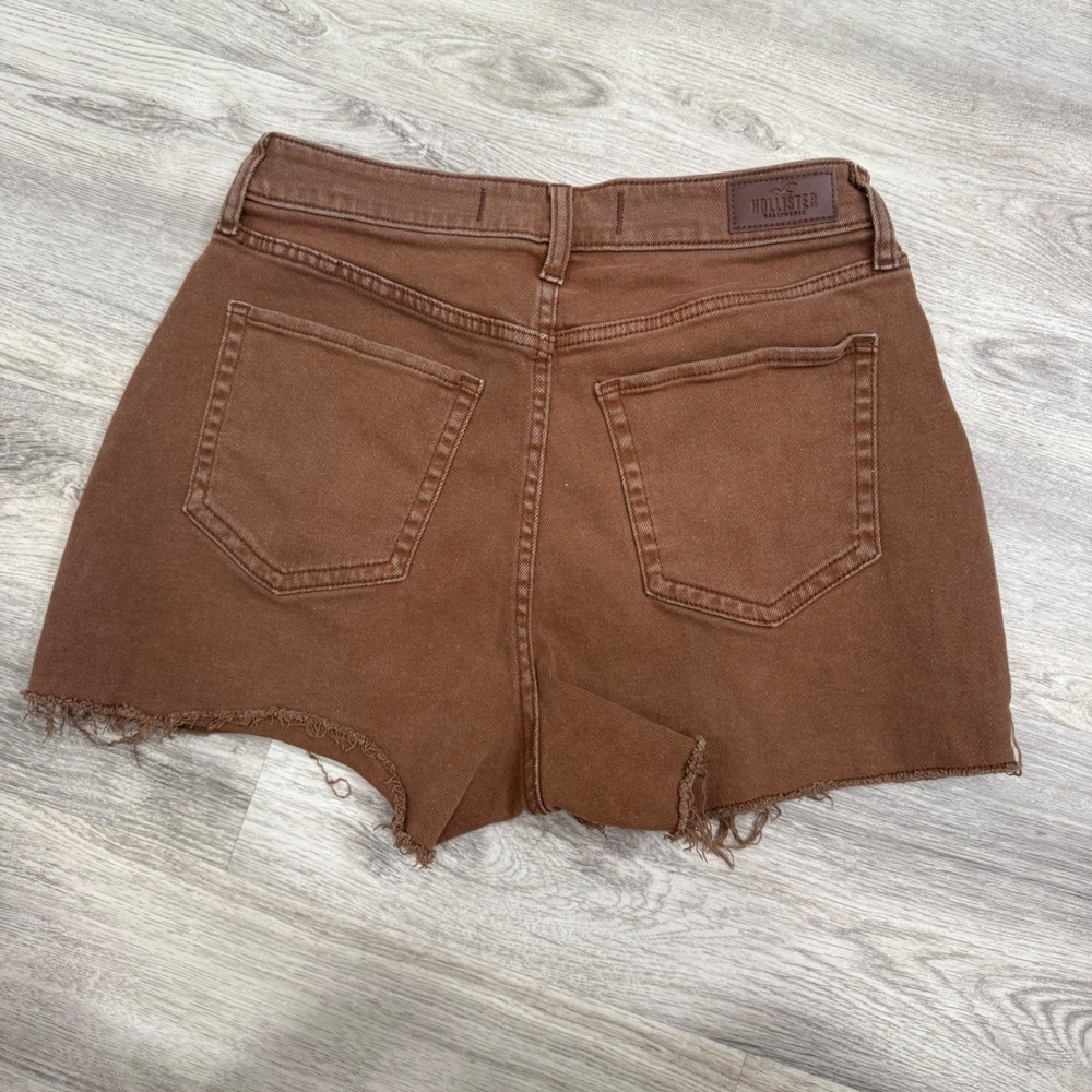 Hollister Brown Curvy Ultra High-Rise Mom Shorts Size 7 W28 Frayed Hem Stretch - Picture 5 of 6